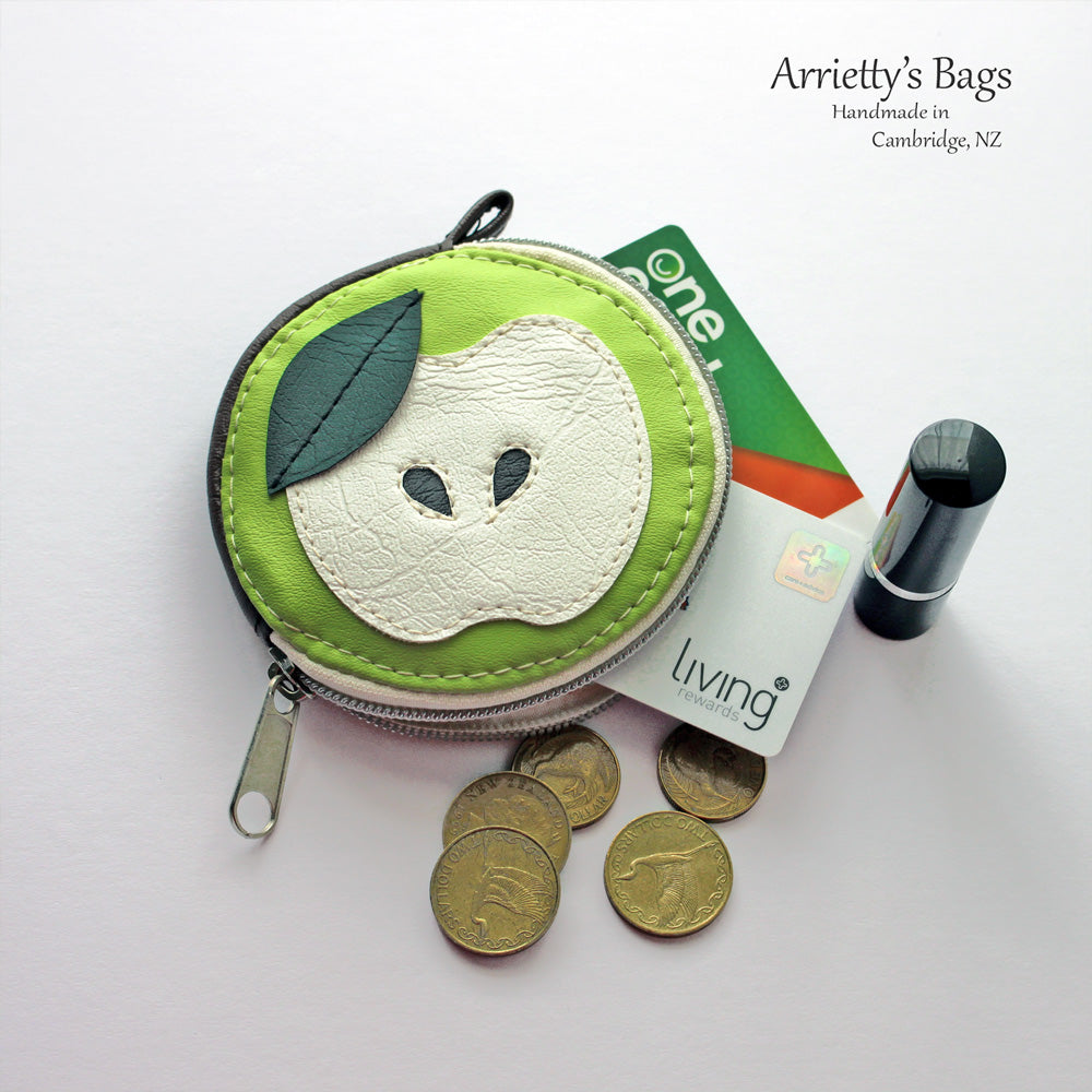 The Piquant Pouch PDF Pattern - With SVGs + Video Tutorials!